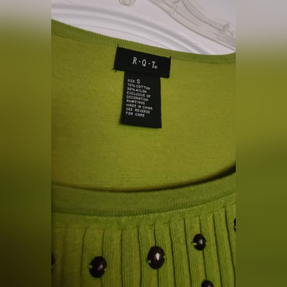 Sweater top - Picture 4 of 6